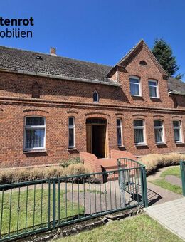Original Bauernhaus als Handwerkerobjekt mit Stall und 2 Garagen in Herzfeld - Karrenzin