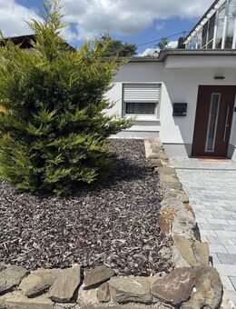 Wohnen wie im eigene Haus mit Terrasse und große Garten. Barrierefrei - Provisionfrei - - Bad Camberg