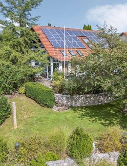 Traumhaftes Einfamilienhaus mit Einliegerwohnung und idyllischem Garten in Villingen-Schwenningen - Villingen-Schwenningen