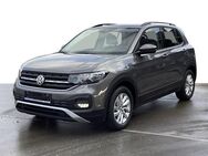 VW T-Cross, 1.0 TSI Life, Jahr 2020 - Hannover