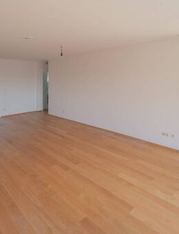 Stilvolle 2,5 Zimmer Eigentumswohnung mit großem Balkon und neuer Einbauküche - Donaueschingen