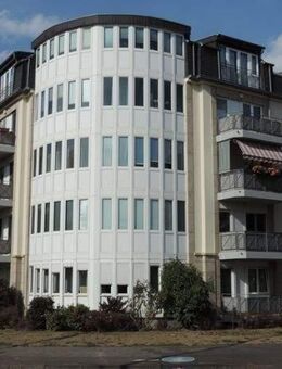 Bonn * Kapitalanlage * ansprechende 2 Zimmerwohnung mit Balkon, Personenaufzug, Kellerraum, TG Pkw-Stellplatz in zentraler Wohnlage - Bonn