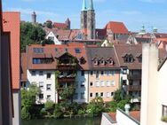 Nürnberg Altstadt: top 4-Zimmerwohnung mit Blick zur Kaiserburg; Einbauküche; Parkett; 2 Badezimmer; ab sofort verfügbar - Nürnberg