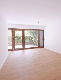 Wunderschöne 2-Zimmer-Erdgeschosswohnung mit eigener Terrasse - München