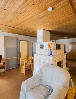 1/2 - Großzügige 4-Zimmer-Wohung in Doppelhaushälfte - ideale Kapitalanlage - Beuren (Baden-Württemberg)