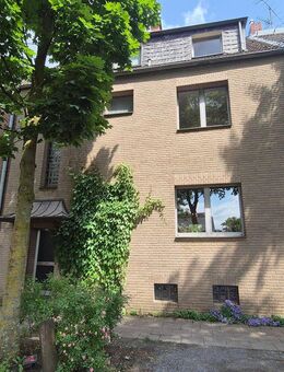 Zwei- bis Dreifamilienhaus in sehr gutem Zustand mit großem Garten! - Oberhausen