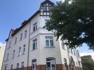 Familienfreundliche Wohnung, sep. Räume vom Flur aus zu begehen, Doppelgarage anmietbar! - Halle (Saale)