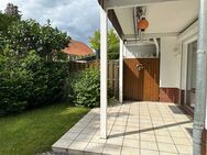 Drei Zimmer Erdgeschosswohnung mit Terrasse, Garten und Garage zu kaufen! - Sarstedt