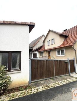 Ländlicher Wohntraum mit Potenzial: Einfamilienhaus mit Nebengebäude und Scheune in 97633 Aubstadt! - Aubstadt