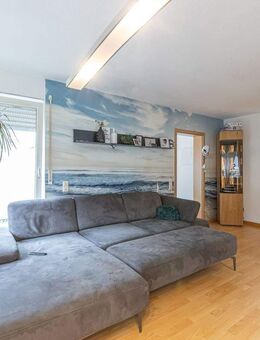 Gepflegte 3,5-Zimmer-Erdgeschosswohnung inkl. Terrasse und Garage - Oberderdingen