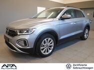 VW T-Roc, 1.5 TSI Life DC, Jahr 2024 - Gera