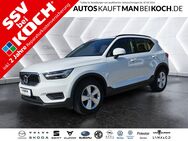 Volvo XC40, Momentum, Jahr 2021 - Berlin