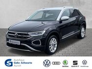 VW T-Roc, 2.0 TDI Style u v m, Jahr 2023 - Aurich