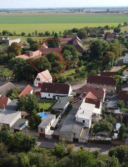 Ländlich wohnen - stadtnah leben! Großes Familienhaus mit Pool, Garten und Einliegerwohnung. - Petersberg (Sachsen-Anhalt)