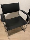 Schwarzer Freischwingerstuhl mit Chromgestell in 26160