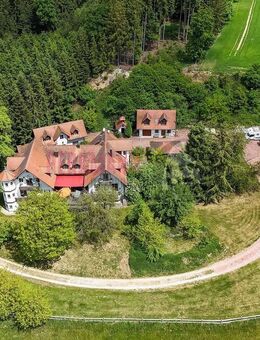 Einzigartiges Anwesen in Alleinlage - Wohnen im Einklang mit der Natur auf 6.500 m² Grundstück - Obersüßbach