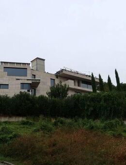 Große Villa mit Restfertigstellungsbedarf in Premiumlage. Seltenheit!!! - Würzburg