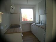 Erstbezug nach Sanierung - gut geschnittene kleine Dreizimmerwohnung mit Südbalkon in zentraler Lage - Köln