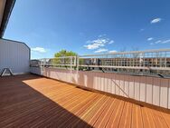 Exklusives 4-Zimmer-Penthouse in Spandau mit sonnigem 18,5 m² Balkon und zwei Bädern. Frisch renoviert ! - Berlin