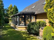 Einfamilienhaus mit Garage und Terrasse im beliebten Stadtteil Halebüll der Kreisstadt Husum - Husum (Schleswig-Holstein)