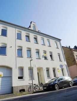 Ruhige Seitenstraße -Mehrfamilienhaus mit 7 Wohnungen und 6 Garagen. - Gelsenkirchen