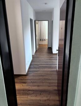 NEU! Total renovierte 3-Zimmer-Wohnung zu vermieten. Jetzt besichtigen! - Selb