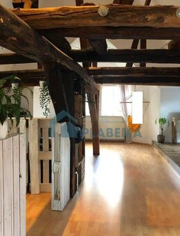 2-Zimmer-Dachgeschosswohnung mit Galerie im Wohnzimmer zu vermieten - Parchim