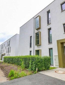 Privater Garten & Terrasse: stilvolle Erdgeschosswohnung mit großzügigem Wohnkomfort - Dortmund