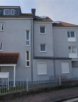 Gemütliche Dachgeschoss-Wohnung in Frankfurt-Bergen-Enkheim - Frankfurt (Main)