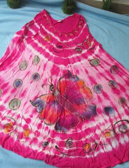 NEUw * Coachella- Festival * Strand- Boho- Look * Schmetterling * Butterfly * Stickerei * Batik * Crinkle * Knitter * A-Linie * Träger * Kleid * Gr. 34- 44/ XS- L * pink * bunt * gold * - Riedlingen