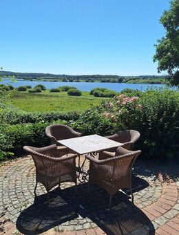 Einzigartiges Einfamilienhaus mit Seeblick und Pool - Preetz (Schleswig-Holstein)