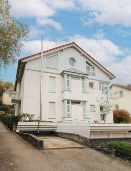 Traumhafte 3,5-Zimmer-Wohnung in ruhiger und dennoch zentrumsnaher Lage von Leonberg - Leonberg (Baden-Württemberg)