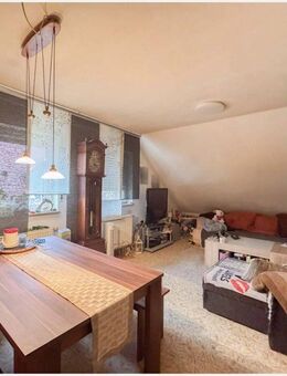 Charmante Dachgeschoss-Wohnung in Hungen-Bellersheim - Hungen