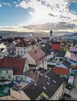 Attraktive 3-Zimmer-Kapitalanlage: frisch saniert, vermietet und in zentraler Lage - Stockach