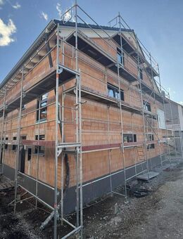 JETZT ROHBAU BESICHTIGEN - KfW-55 Neubau Doppelhaushälfte in ruhiger Siedlungslage!!! - Ergolding