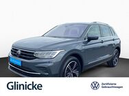 VW Tiguan, 1.5 TSI Move, Jahr 2023 - Kassel