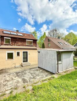 Charmante Doppelhaushälfte mit sonnigem Garten in begehrter Lage von Albstadt-Ebingen - Albstadt