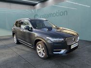 Volvo XC90, Inscription Expression Recharge Plug-In Hybr, Jahr 2021 - München