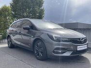 Opel Astra, 1.2 ST Design & Tech Lenk R, Jahr 2022 - Rüsselsheim