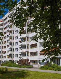 2 Zimmerwohnung mit Dusche wird neu saniert! Kontakt: 0170/5631335 - Dresden