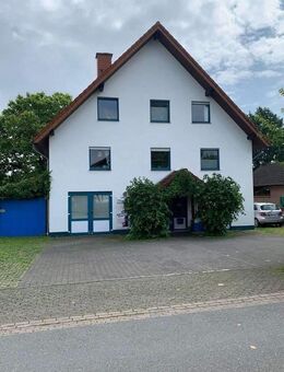 Komfortables Wohnhaus mit 2-3 Wohneinheiten und einer Tierarztpraxis! - Horn-Bad Meinberg
