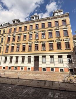 Provisionsfreie & vermietete Altbauwohnung mit 5 % Rendite in Leipzig-Ost - Leipzig
