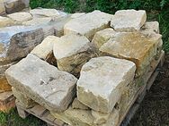 Antik Naturstein gebraucht Rückbau behauen Sandstein Bruchstein Mauerstein Trockenmauer Gartensteine - Salzatal