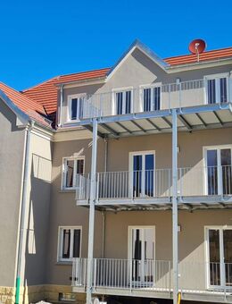 2. Bezug! Großzügige 4.RW. im EG. mit Balkon, Gäste-WC u.v.m. zu vermieten! - Großröhrsdorf