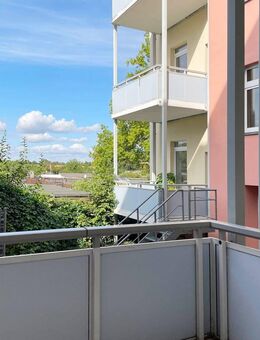 Gemütlich & kompakt: 2 Zimmer mit Balkon zur Wiese - Magdeburg