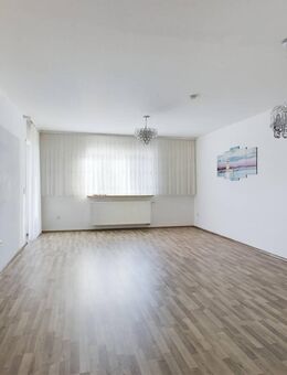 Gemütliche Wohnung mit Balkon und Garage in ruhiger Lage von Ansbach - Ansbach