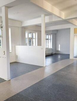 Große Maisonette-Wohnung mit 240 m² - Fahrstuhl - PKW-Stellplatz -Annaberg-Buchholz! - Annaberg-Buchholz