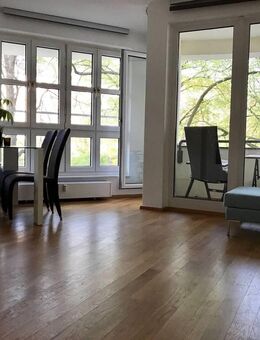 Wasserblick in bester Lage - Wohnen am Maybachufer mit grünem Blick auf den Landwehrkanal - Berlin