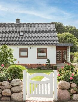 Einfamilienhaus mit Traumgrundstück - Ellerbek