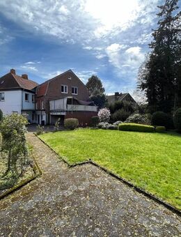 historisches Mehrfamilienhaus mit 4 Wohnungen & Potenzialgrundstück in guter Lage von Neuenkirchen - Neuenkirchen (Nordrhein-Westfalen)